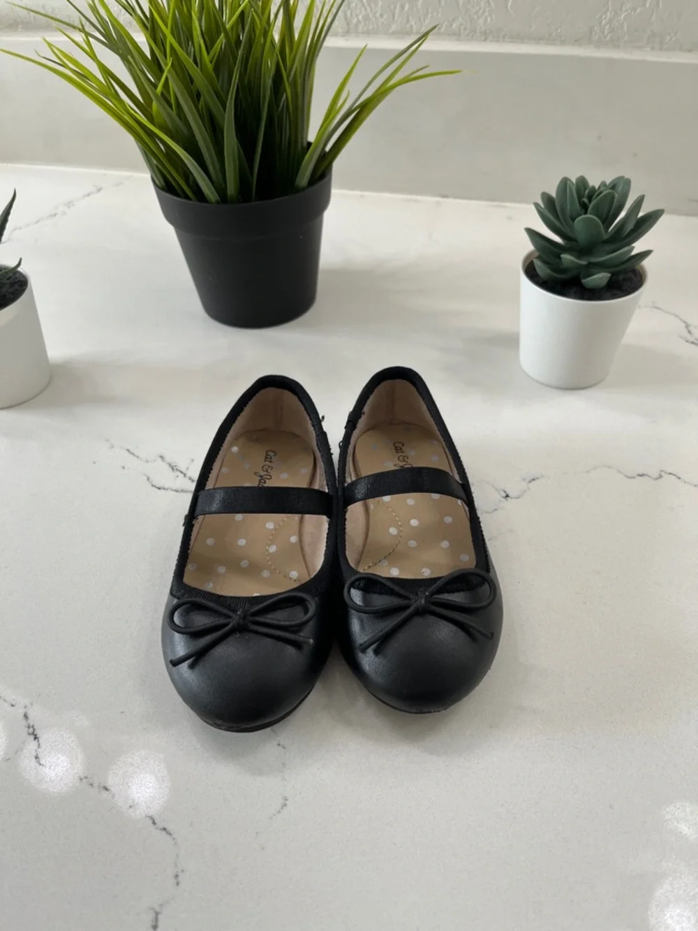 Cat & Jack Black Girls Mary Jane Flats with Bow